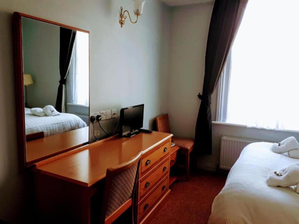 Oyo 3 Crescent Gardens Hotel Bath Eksteriør billede